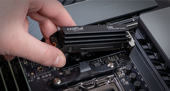 Crucial T700 SSD 安裝圖片